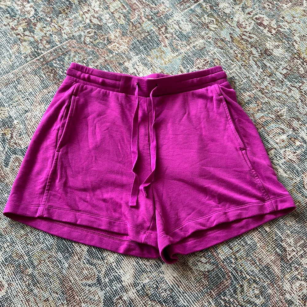 Lou and Grey Signature Soft shorts